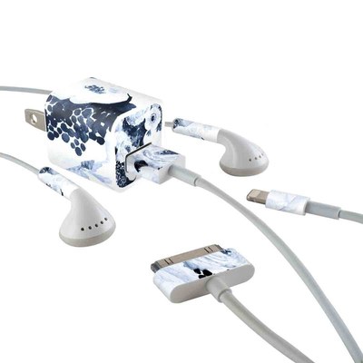 Apple iPhone Charge Kit Skin - Blue Blooms