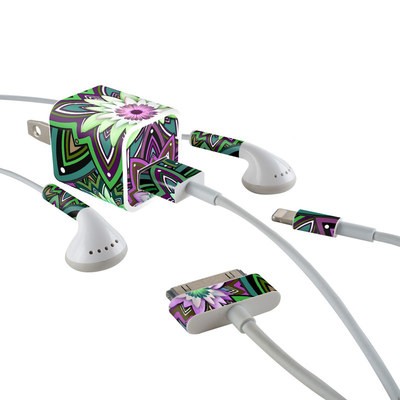 Apple iPhone Charge Kit Skin - Daisy Trippin