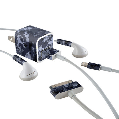 Apple iPhone Charge Kit Skin - Digital Navy Camo