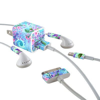 Apple iPhone Charge Kit Skin - Lavender Flowers