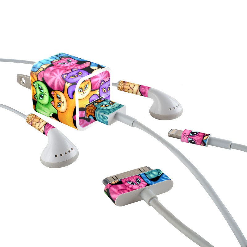 Apple iPhone Charge Kit Skin - Colorful Kittens (Image 1)