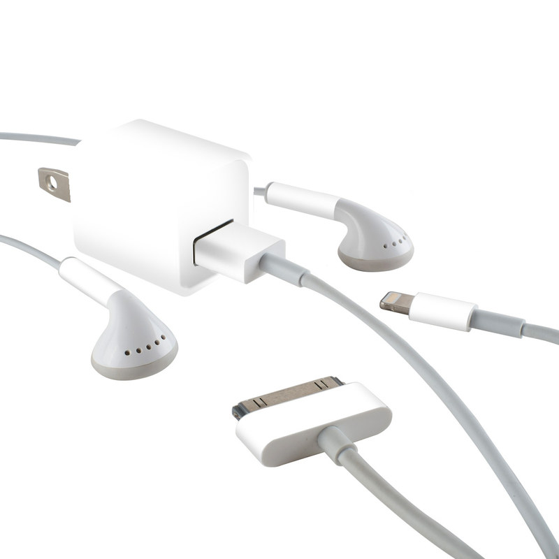 Apple iPhone Charge Kit Skin - Solid State White (Image 1)