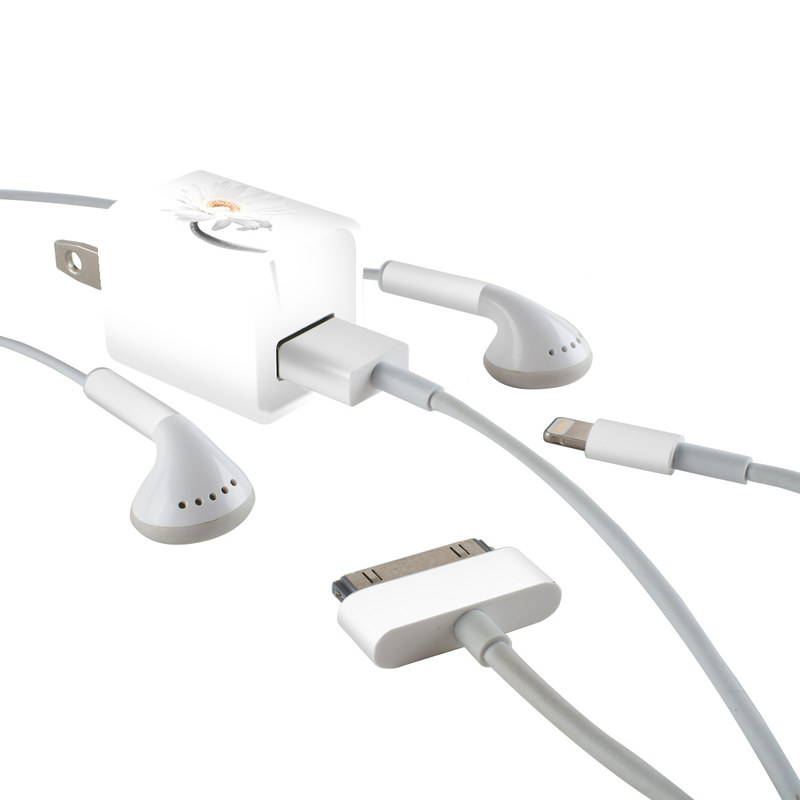 Apple iPhone Charge Kit Skin - Stalker (Image 1)