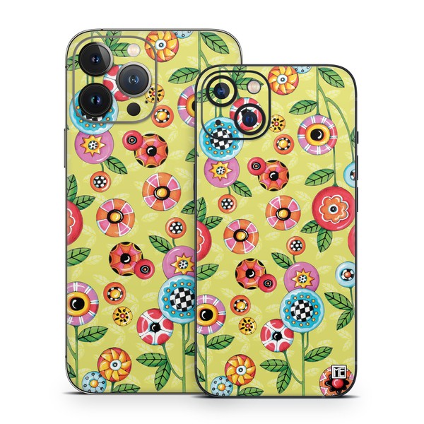 Apple iPhone 13 Skin - Button Flowers