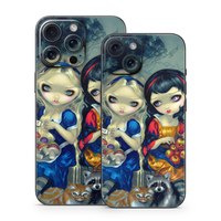 Apple iPhone 15 Skin - Alice & Snow White