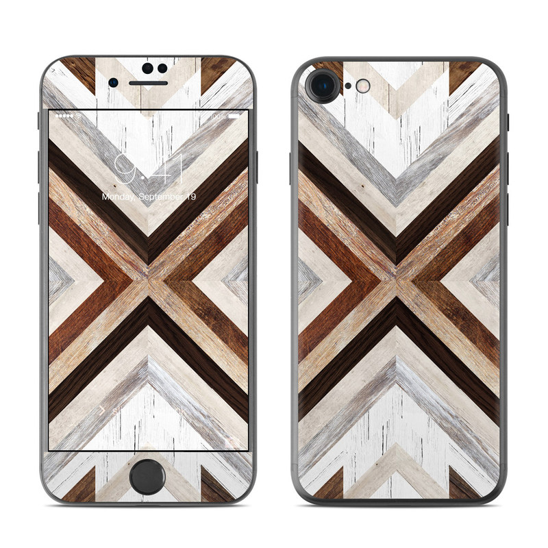 Apple iPhone 7 Skin - Timber (Image 1)