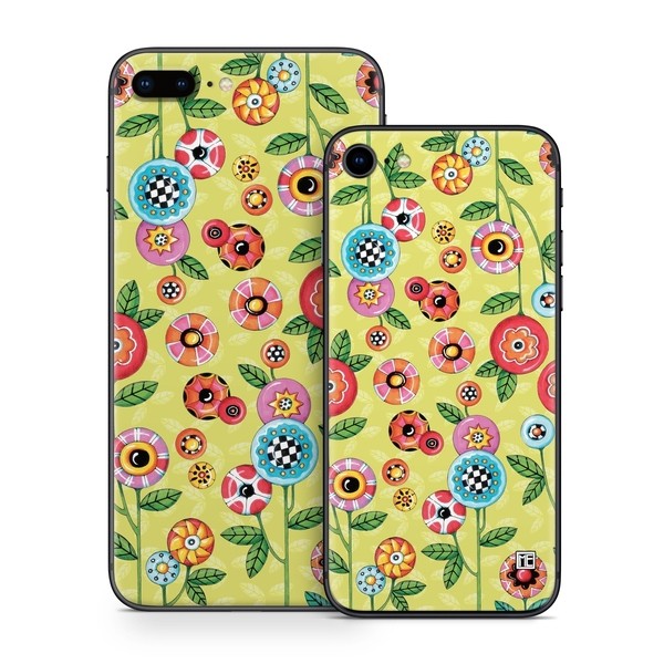 Apple iPhone 8 Skin - Button Flowers
