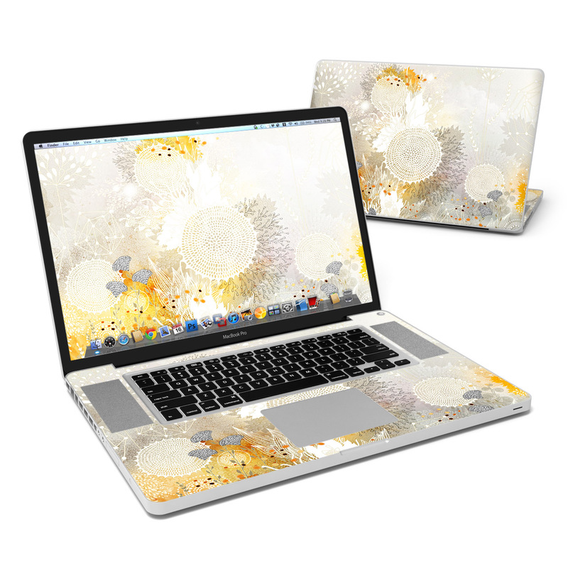 MacBook Pro 17in Skin - White Velvet (Image 1)