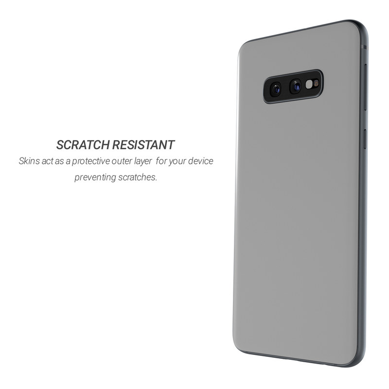 Samsung Galaxy S10e Skin - Solid State Grey (Image 3)
