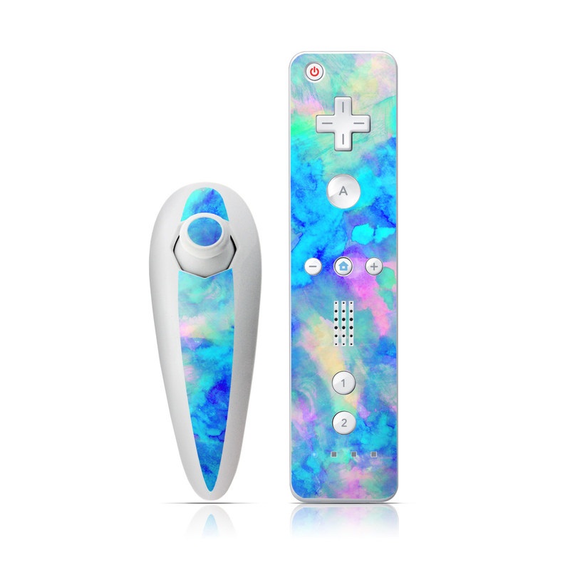 Wii Nunchuk Skin - Electrify Ice Blue (Image 1)